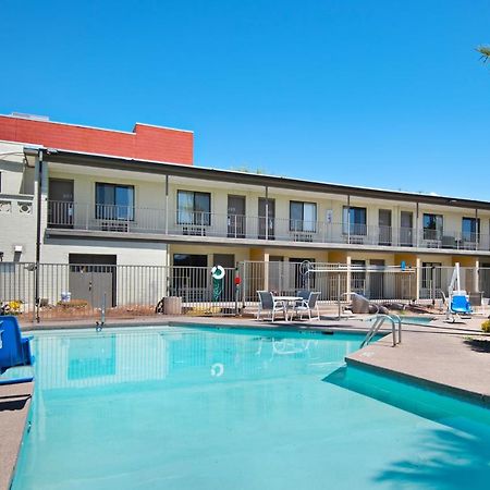 Red Roof Inn Tucson Downtown - University Extérieur photo