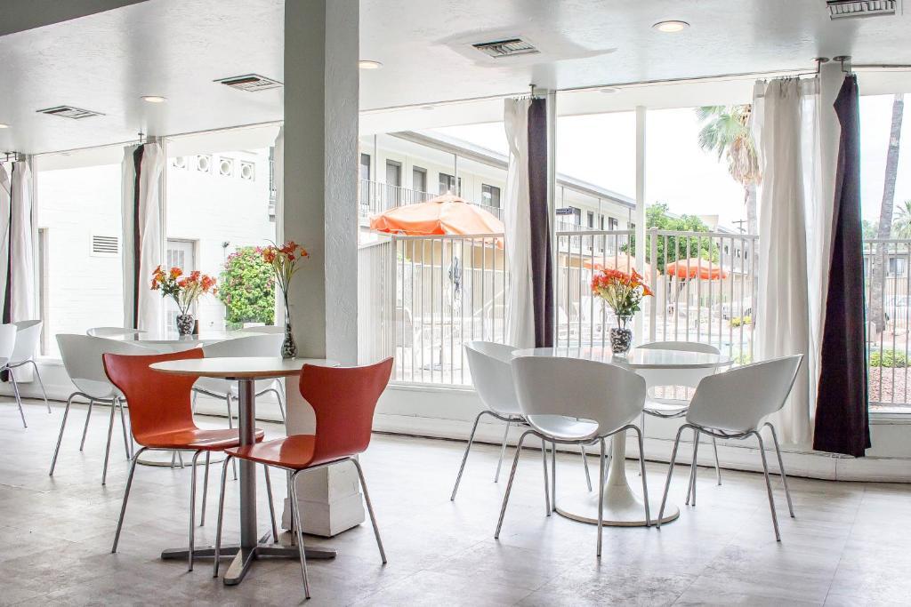 Red Roof Inn Tucson Downtown - University Extérieur photo